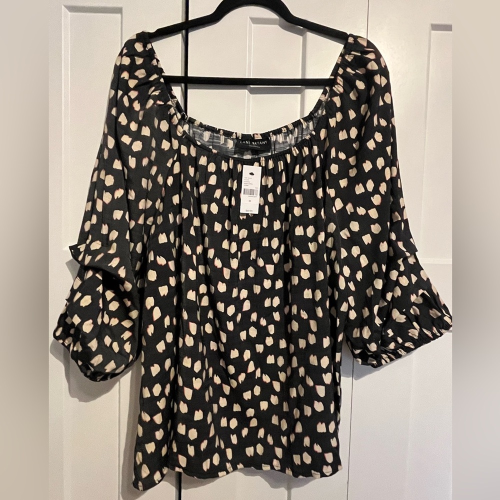 Lane Bryant size 22W Black and White Abstract Blouse. New with tags.